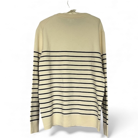 Uniqlo Men's Ivory and Navy Striped Crewneck Sweater Nautical Size L Pullover - Picture 3 of 6